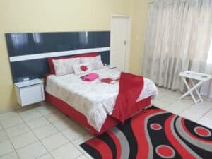 Book your stay at Alika Guest House, Benoni. Comfortable rooms, free 5G Wi-Fi, and easy booking.