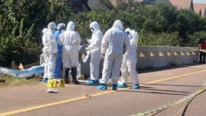 Police Minister Mchunu urges public to avoid speculation after tragic deaths of constables in Vala Umgodi operation.