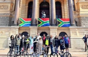 Three cyclists receive hero's welcome after triumphant 1700km journey from Burgersfort to Cape Town.