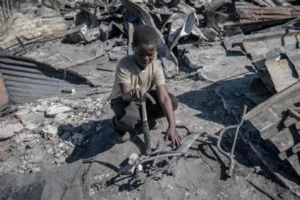 Relieved Cape Town residents return home after the devastating fires, assessing damage and beginning clean-up.