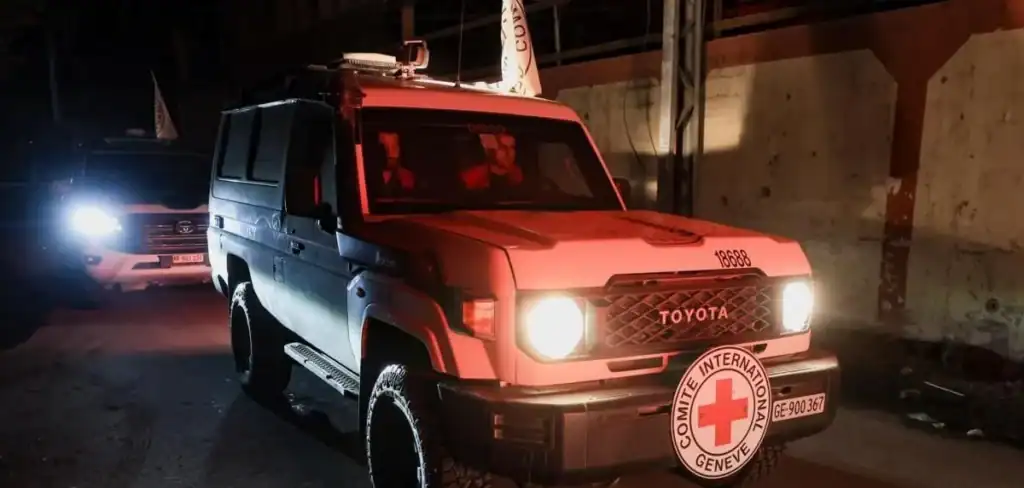 Israeli military says Hamas violated ceasefire deal with US after returning unidentified body.