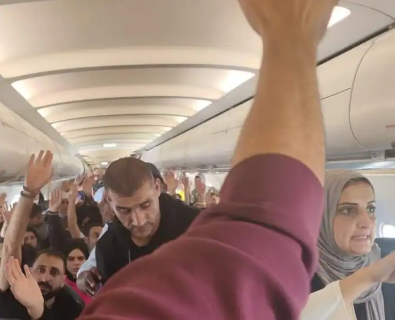 Over 153 Palestinian refugees denied entry and stranded at OR Tambo airport Over 153 Palestinian refugees denied entry at OR Tambo Airport, stranded travelers await assistance.