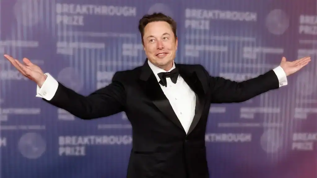 Elon Musk becomes the first person ever worth $600 billion after SpaceX valuation soars.