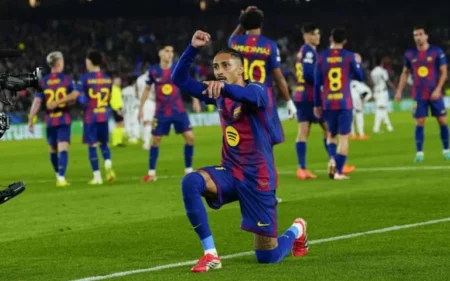 Raphinha and Robert Lewandowski celebrate as Barca demolish Newcastle 7-2 to enter UCL last 8.