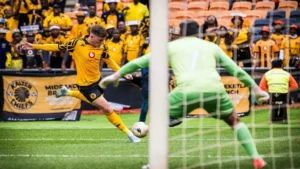 Kaizer Chiefs return to winning ways with 1-0 win over Durban City as Glody Lilepo scores the goal.