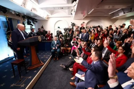 Iran stands firm as Trump ceasefire deadline nears amid rising US-Iran tensions and conflict