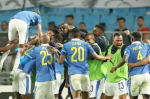 Mamelodi Sundowns celebrate after defeating Esperance de Tunis in CAF Champions League semifinal win