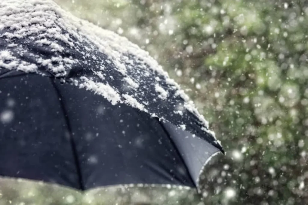 Cold weather continues across Gauteng as SAWS forecasts cool conditions with isolated showers this week.