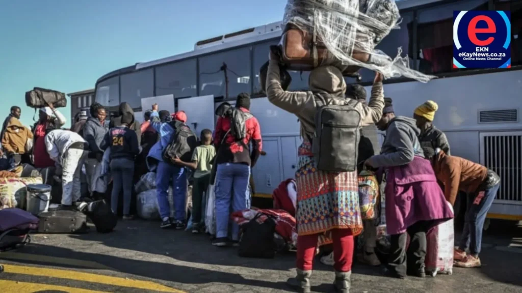 Home Affairs officials inspect Musina repatriation centres for undocumented migrants in Limpopo border.